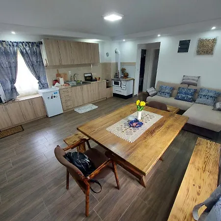 Etno House Jakic * Bajina Basta