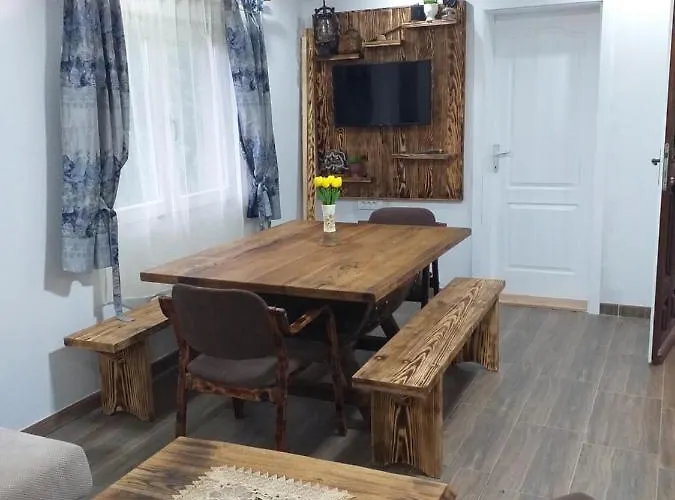 Dom wakacyjny Etno House Jakic