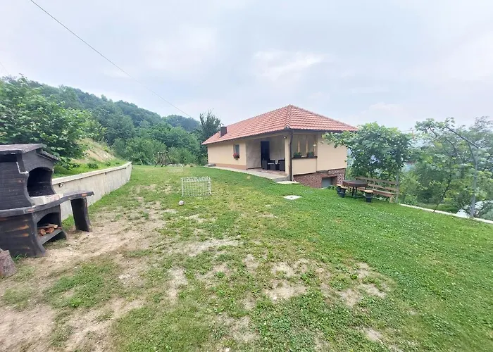 Etno House Jakic * Bajina Basta